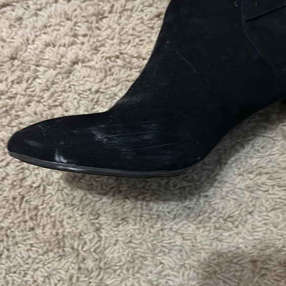 Women’s black booties! - Picture 3 of 4